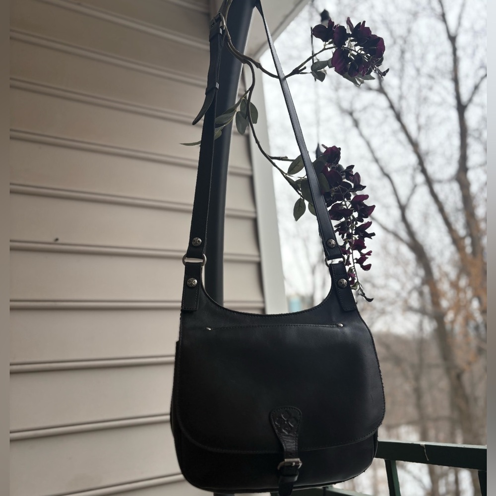 Patricia Nash London Leather Saddle Bag | Heritage Collection | Suede Interior - Picture 3 of 16